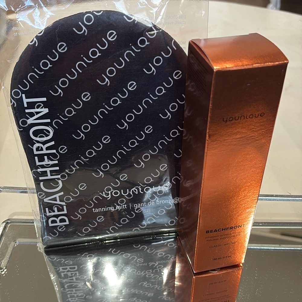 YOUNIQUE BEACHFRONT whipped tanning mousse and BEACHFRONT tanning mitt set